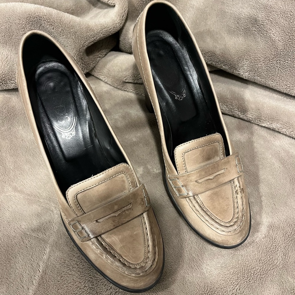 Grey Tod’s Heeled Loafers